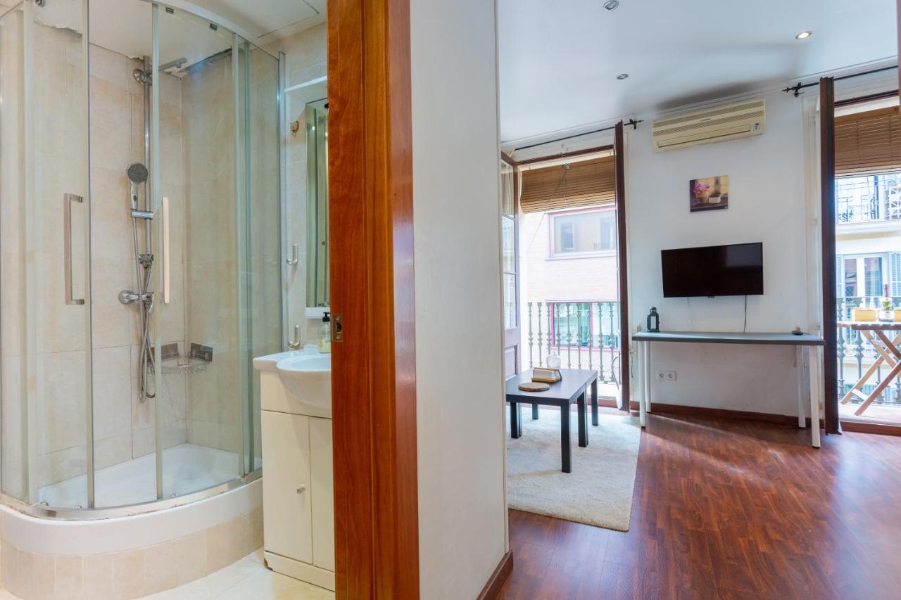 Aparteasy - Turo Park With Lovely Balcony 巴塞罗那 外观 照片