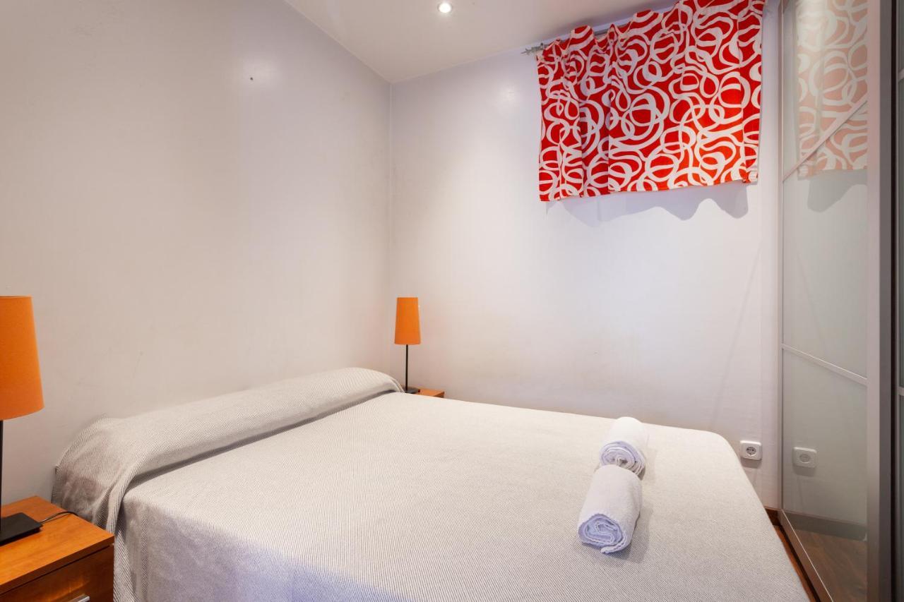 Aparteasy - Turo Park With Lovely Balcony 巴塞罗那 外观 照片